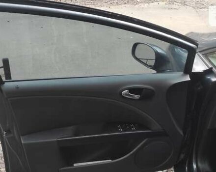 Серый Сеат Леон, объемом двигателя 1.97 л и пробегом 268 тыс. км за 5000 $, фото 21 на Automoto.ua