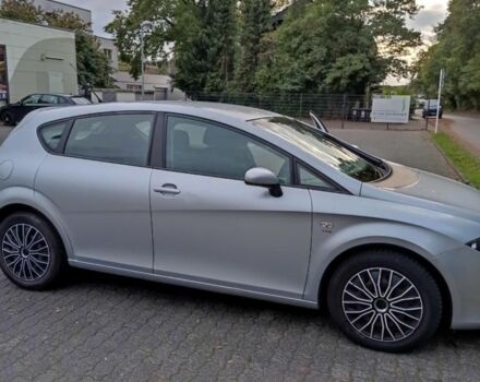 Серый Сеат Леон, объемом двигателя 2 л и пробегом 260 тыс. км за 4650 $, фото 4 на Automoto.ua