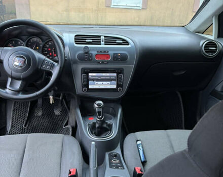 Серый Сеат Леон, объемом двигателя 1.98 л и пробегом 225 тыс. км за 3900 $, фото 11 на Automoto.ua