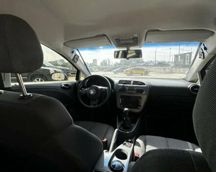Сірий Сеат Leon, об'ємом двигуна 1.98 л та пробігом 239 тис. км за 4300 $, фото 7 на Automoto.ua