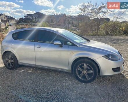 Серый Сеат Леон, объемом двигателя 1.6 л и пробегом 178 тыс. км за 4200 $, фото 2 на Automoto.ua