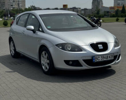 Сірий Сеат Leon, об'ємом двигуна 1.6 л та пробігом 291 тис. км за 4300 $, фото 1 на Automoto.ua