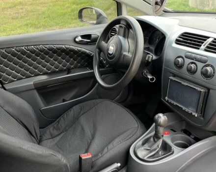 Сеат Леон 2006 в Измаиле на Automoto.ua Серый Сеат Леон, объемом двигателя 1.6 л и пробегом 190 тыс. км за 5149 $, фото 4 на Automoto.ua