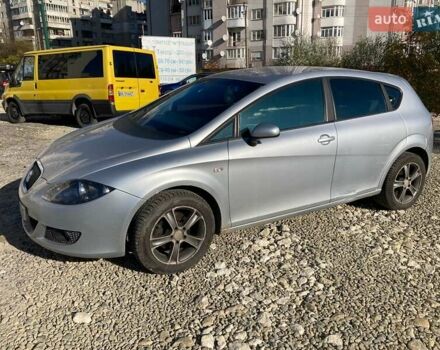 Серый Сеат Леон, объемом двигателя 1.6 л и пробегом 178 тыс. км за 4200 $, фото 1 на Automoto.ua