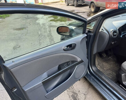 Сеат Леон 2006 в Харькове на Automoto.ua Серый Сеат Леон, объемом двигателя 1.6 л и пробегом 190 тыс. км за 5200 $, фото 6 на Automoto.ua