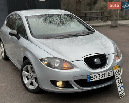 Серый Сеат Леон, объемом двигателя 1.6 л и пробегом 200 тыс. км за 4599 $, фото 2 на Automoto.ua