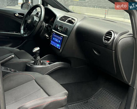 Серый Сеат Леон, объемом двигателя 2 л и пробегом 284 тыс. км за 6600 $, фото 12 на Automoto.ua