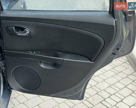 Серый Сеат Леон, объемом двигателя 2 л и пробегом 284 тыс. км за 6600 $, фото 20 на Automoto.ua