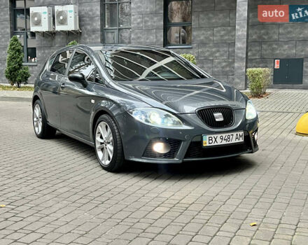 Серый Сеат Леон, объемом двигателя 2 л и пробегом 284 тыс. км за 6600 $, фото 3 на Automoto.ua