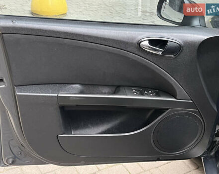 Серый Сеат Леон, объемом двигателя 2 л и пробегом 284 тыс. км за 6600 $, фото 17 на Automoto.ua