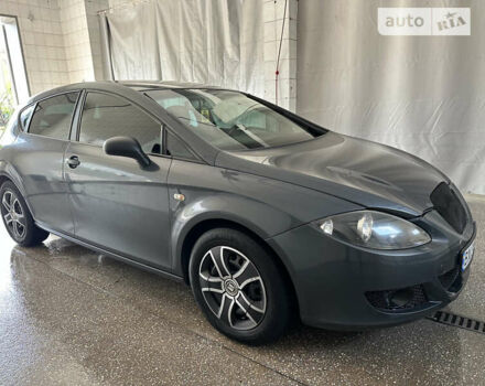 Сірий Сеат Leon, об'ємом двигуна 1.9 л та пробігом 237 тис. км за 4400 $, фото 2 на Automoto.ua