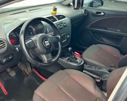 Серый Сеат Леон, объемом двигателя 1.9 л и пробегом 303 тыс. км за 4400 $, фото 5 на Automoto.ua