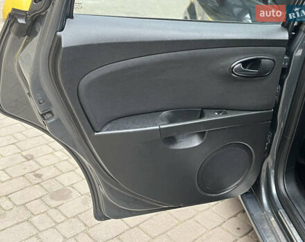 Серый Сеат Леон, объемом двигателя 2 л и пробегом 284 тыс. км за 6600 $, фото 19 на Automoto.ua