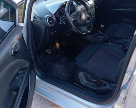 Серый Сеат Леон, объемом двигателя 2 л и пробегом 180 тыс. км за 4700 $, фото 18 на Automoto.ua