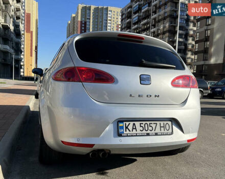 Серый Сеат Леон, объемом двигателя 1.8 л и пробегом 210 тыс. км за 6000 $, фото 3 на Automoto.ua
