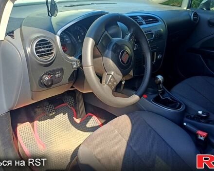 Сірий Сеат Leon, об'ємом двигуна 2 л та пробігом 299 тис. км за 5650 $, фото 6 на Automoto.ua