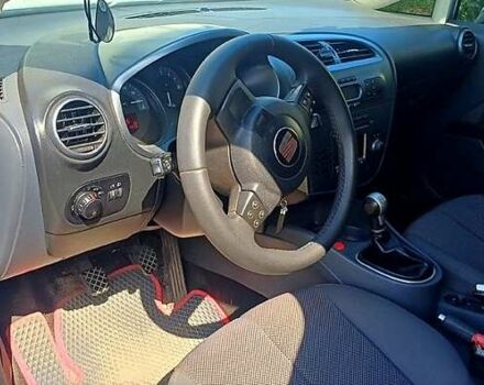Сірий Сеат Leon, об'ємом двигуна 2 л та пробігом 299 тис. км за 5650 $, фото 5 на Automoto.ua