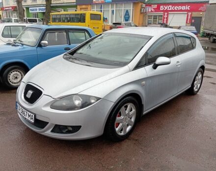 Серый Сеат Леон, объемом двигателя 2 л и пробегом 180 тыс. км за 4700 $, фото 1 на Automoto.ua