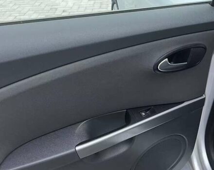 Серый Сеат Леон, объемом двигателя 1.6 л и пробегом 242 тыс. км за 6500 $, фото 10 на Automoto.ua