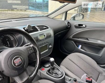 Сірий Сеат Leon, об'ємом двигуна 1.6 л та пробігом 158 тис. км за 5999 $, фото 10 на Automoto.ua