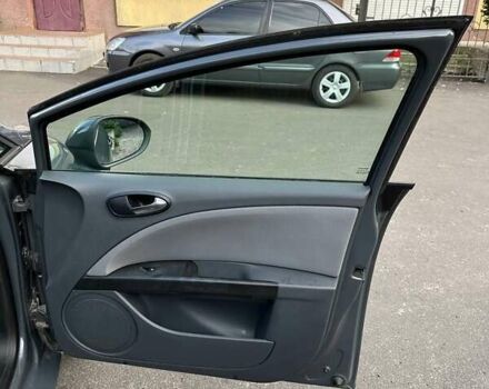 Сеат Леон 2009 в Белой Церкве на Automoto.ua Серый Сеат Леон, объемом двигателя 1.39 л и пробегом 280 тыс. км за 5700 $, фото 8 на Automoto.ua