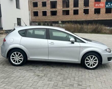 Серый Сеат Леон, объемом двигателя 1.6 л и пробегом 242 тыс. км за 6500 $, фото 3 на Automoto.ua