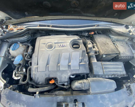 Сірий Сеат Leon, об'ємом двигуна 1.6 л та пробігом 220 тис. км за 8200 $, фото 7 на Automoto.ua