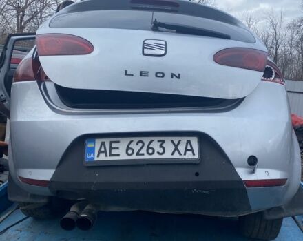 Сірий Сеат Leon, об'ємом двигуна 0 л та пробігом 156 тис. км за 1950 $, фото 4 на Automoto.ua