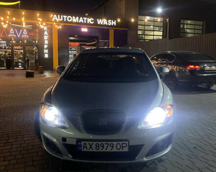 Серый Сеат Леон, объемом двигателя 1.6 л и пробегом 212 тыс. км за 5000 $, фото 2 на Automoto.ua