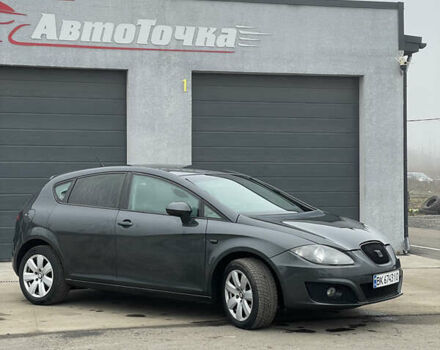 Серый Сеат Леон, объемом двигателя 1.39 л и пробегом 320 тыс. км за 6000 $, фото 3 на Automoto.ua