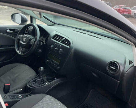 Серый Сеат Леон, объемом двигателя 1.39 л и пробегом 320 тыс. км за 6000 $, фото 13 на Automoto.ua