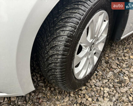 Серый Сеат Леон, объемом двигателя 2 л и пробегом 245 тыс. км за 9799 $, фото 15 на Automoto.ua