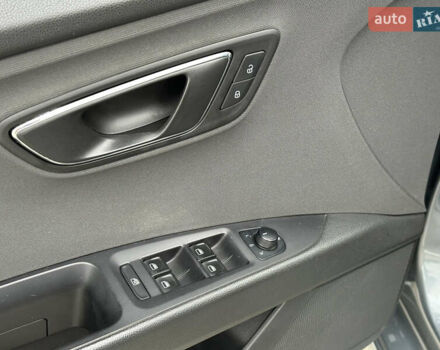 Сірий Сеат Leon, об'ємом двигуна 1.2 л та пробігом 127 тис. км за 9900 $, фото 53 на Automoto.ua