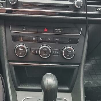 Серый Сеат Леон, объемом двигателя 1.6 л и пробегом 265 тыс. км за 11300 $, фото 5 на Automoto.ua