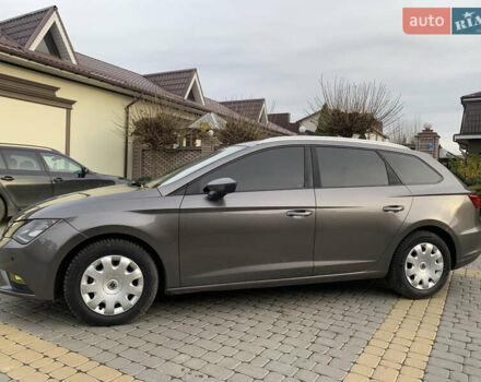 Серый Сеат Леон, объемом двигателя 2 л и пробегом 285 тыс. км за 10600 $, фото 2 на Automoto.ua