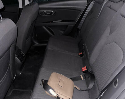 Серый Сеат Леон, объемом двигателя 1.6 л и пробегом 258 тыс. км за 11000 $, фото 10 на Automoto.ua