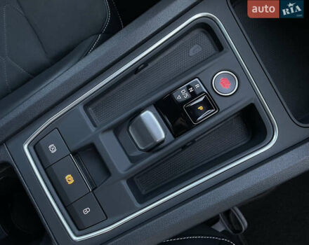 Сеат Леон 2022 в Мукачеве на Automoto.ua Серый Сеат Леон, объемом двигателя 1.97 л и пробегом 185 тыс. км за 19900 $, фото 37 на Automoto.ua