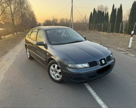 Сірий Сеат Leon, об'ємом двигуна 1.9 л та пробігом 300 тис. км за 1450 $, фото 1 на Automoto.ua