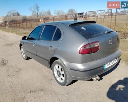 Серый Сеат Леон, объемом двигателя 1.6 л и пробегом 355 тыс. км за 3000 $, фото 1 на Automoto.ua