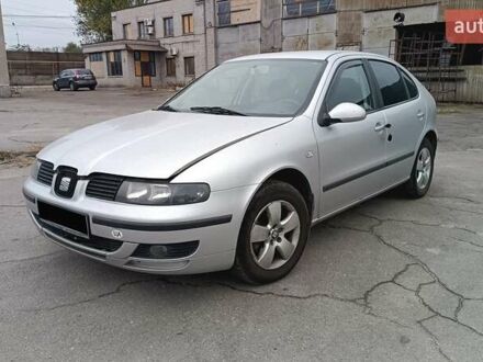 Серый Сеат Леон, объемом двигателя 1.9 л и пробегом 433 тыс. км за 3200 $, фото 1 на Automoto.ua