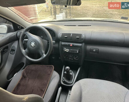 Сірий Сеат Leon, об'ємом двигуна 1.6 л та пробігом 281 тис. км за 4300 $, фото 1 на Automoto.ua