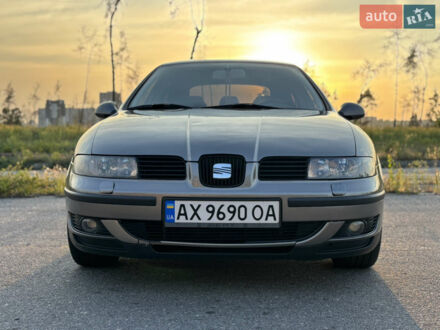 Сірий Сеат Leon, об'ємом двигуна 1.8 л та пробігом 182 тис. км за 4999 $, фото 1 на Automoto.ua