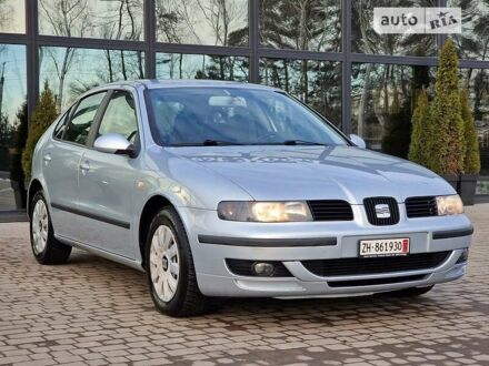 Сеат Leon 2005 у Ковель на Automoto.ua Сірий Сеат Leon, об'ємом двигуна 1.8 л та пробігом 218 тис. км за 5399 $, фото 1 на Automoto.ua