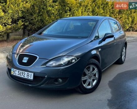 Серый Сеат Леон, объемом двигателя 1.6 л и пробегом 132 тыс. км за 3999 $, фото 1 на Automoto.ua
