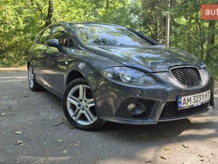 Сеат Leon 2006 у Коростене на Automoto.ua Сірий Сеат Leon, об'ємом двигуна 1.9 л та пробігом 206 тис. км за 5100 $, фото 1 на Automoto.ua