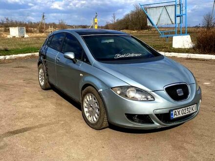 Сеат Леон 2006 в Доброполье на Automoto.ua Серый Сеат Леон, объемом двигателя 2 л и пробегом 212 тыс. км за 3200 $, фото 1 на Automoto.ua
