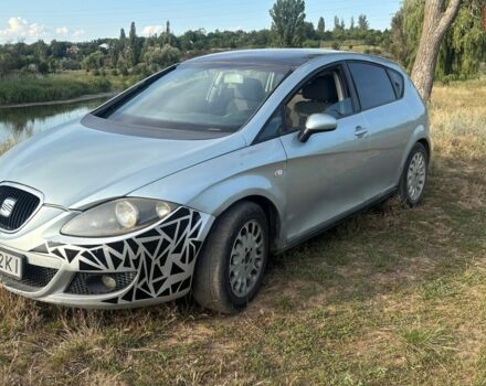 Серый Сеат Леон, объемом двигателя 2 л и пробегом 253 тыс. км за 4000 $, фото 1 на Automoto.ua