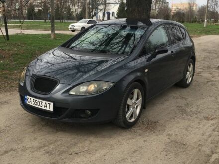 Сірий Сеат Leon, об'ємом двигуна 2 л та пробігом 241 тис. км за 4600 $, фото 1 на Automoto.ua