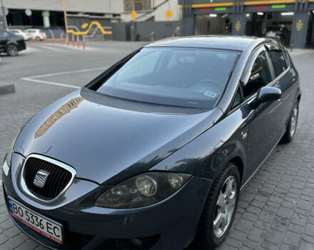 Серый Сеат Леон, объемом двигателя 1.6 л и пробегом 189 тыс. км за 4400 $, фото 1 на Automoto.ua