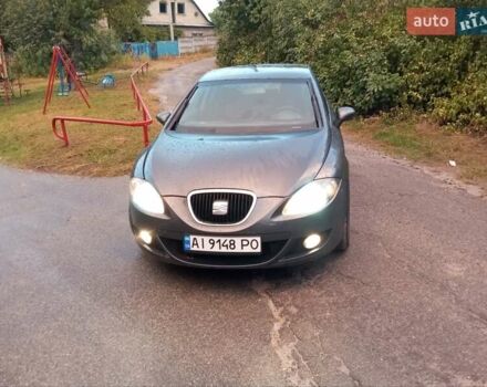 Сірий Сеат Leon, об'ємом двигуна 1.6 л та пробігом 270 тис. км за 4500 $, фото 1 на Automoto.ua